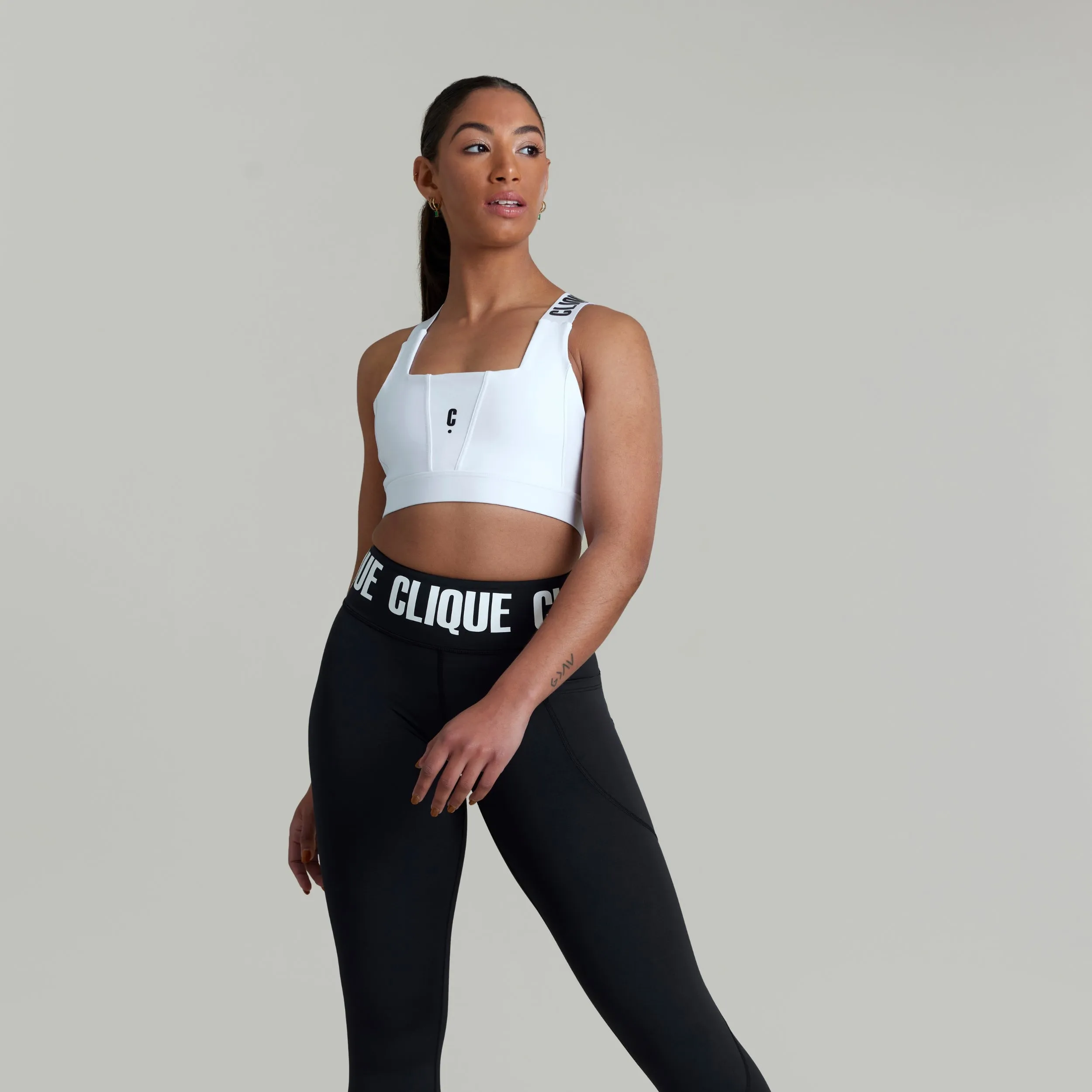 CLQ Super Support Bra - White